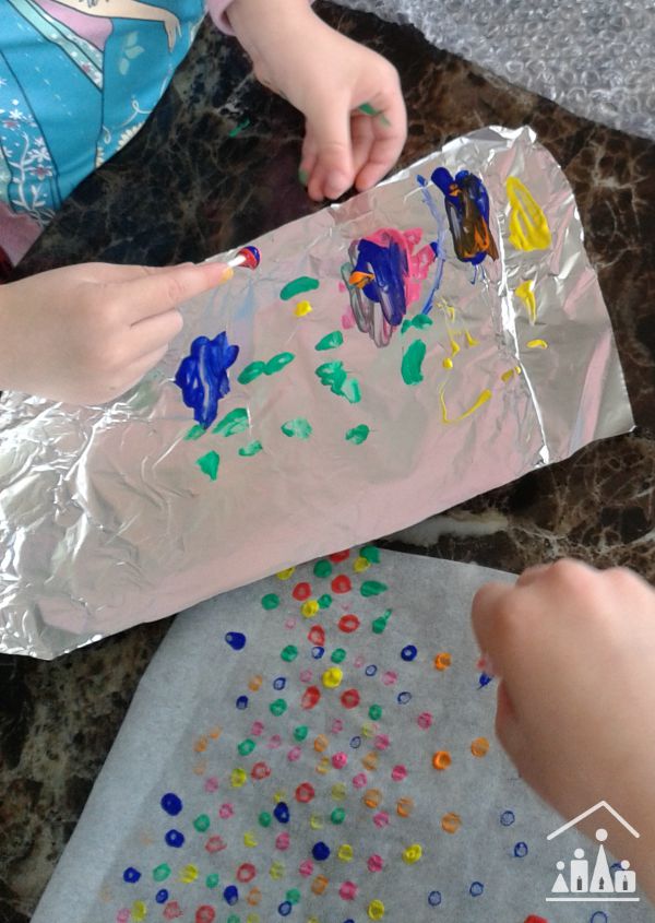 q tip painting pictures on tin foil 